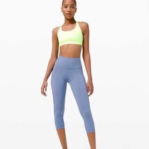 NWOT - Lululemon Wunder Train High-Rise Crop 21"
Water Drop